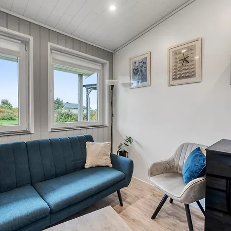 Feriehus Med Sjøutsikt *